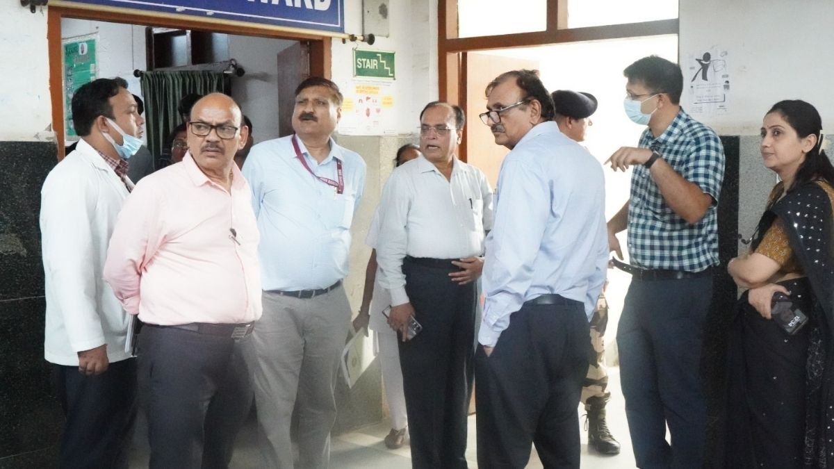 Ranchi News: RIMS Holds Eye Donation Awareness Competition, Director Orders Patient-Facility Improvements
