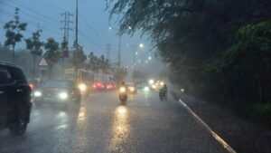 Dark monsoon clouds over Jharkhand as heavy rain and thunderstorms are forecast across several districts