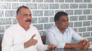 Congress leaders in Lohardaga announcing protests against the MMDR Amendment Act and alleged limits on Jharkhand’s mineral revenue rights