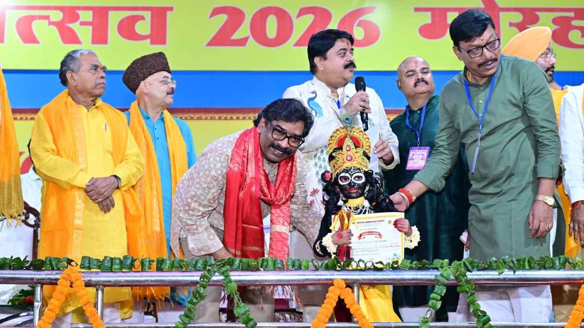 Hemant Soren joins Krishna Janmashtami celebrations and Dahi Handi event in Ranchi