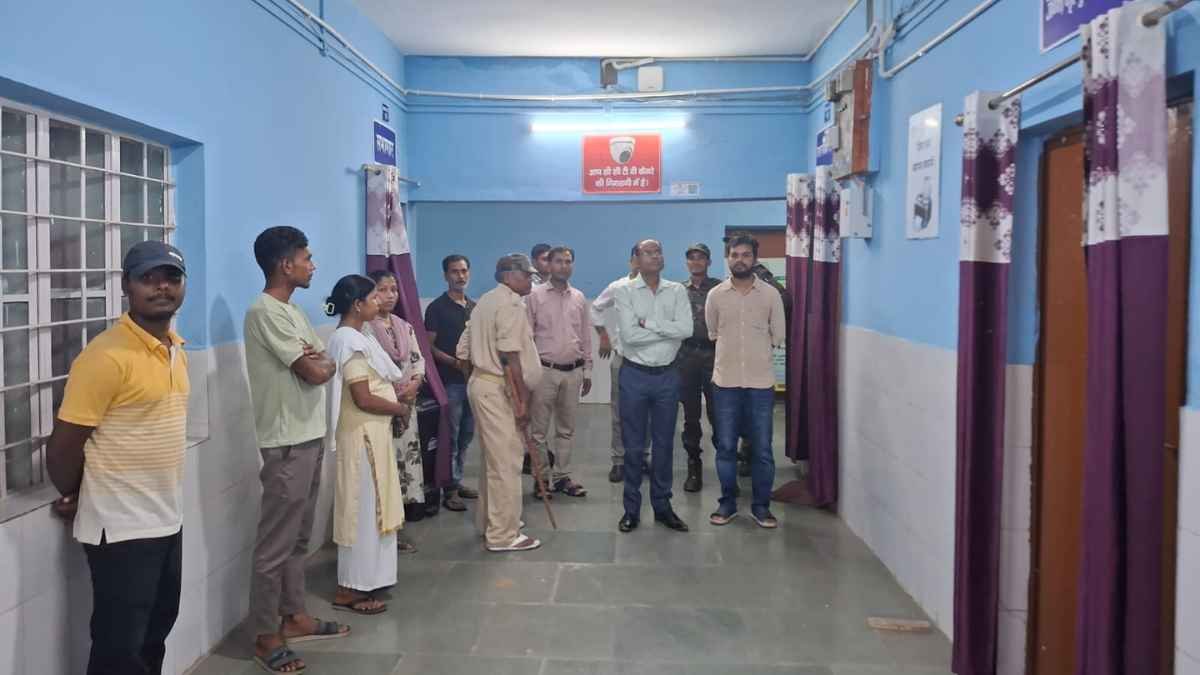 14 doctors and staff found absent during surprise inspection at Patan CHC
